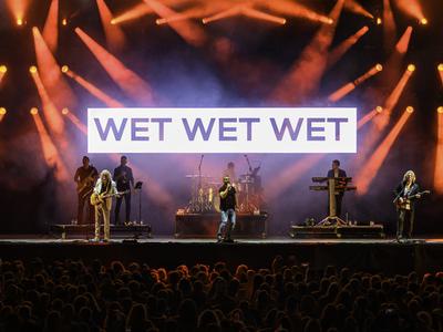 Wet Wet Wet performing on stage